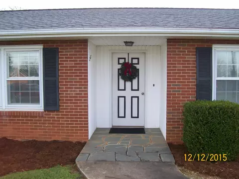 207 Old Brook Rd, Vinton, VA 24179 photo 2