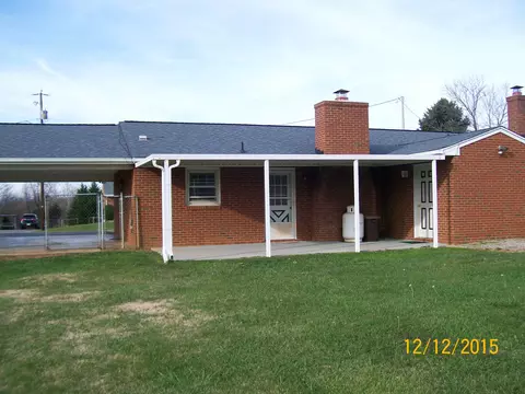 207 Old Brook Rd, Vinton, VA 24179 photo 4