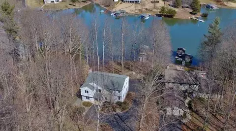 430 Windtree Dr, Moneta, VA 24121 photo 2
