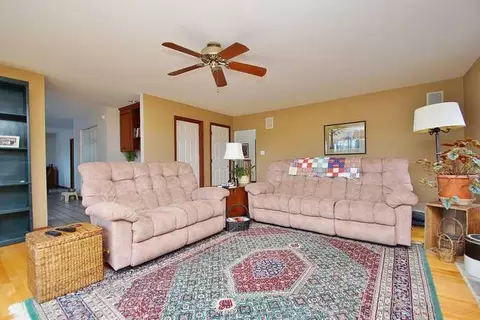430 Windtree Dr, Moneta, VA 24121 photo 10