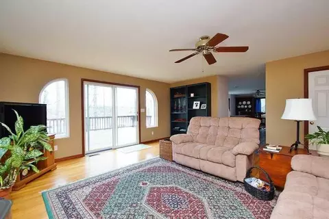 430 Windtree Dr, Moneta, VA 24121 photo 11