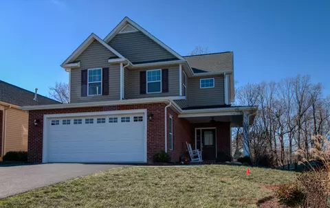 3162 Clayview Cir, Salem, VA 24153 photo 2