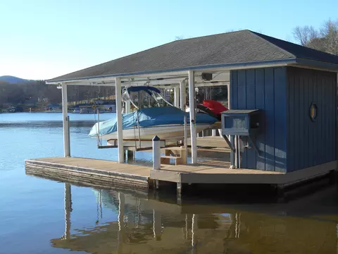 6060 Smith Mountain Rd, Penhook, VA 24137 photo 5