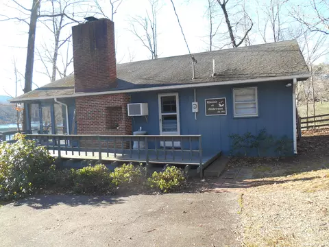 6060 Smith Mountain Rd, Penhook, VA 24137 photo 2