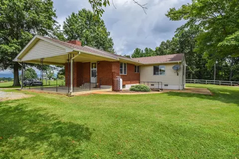 2745 Roaring Run Rd, Goode, VA 24556 photo 5