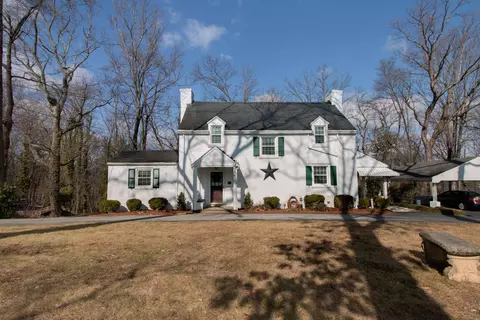 2631 Creston Ave SW, Roanoke, VA 24015 photo 1