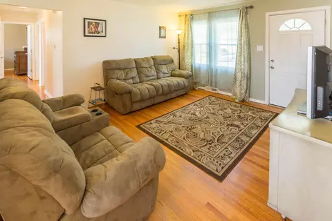 3902 Green Spring Ave, Roanoke, VA 24017 photo 4