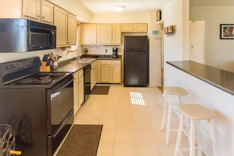 3902 Green Spring Ave, Roanoke, VA 24017 photo 5