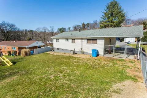 3902 Green Spring Ave, Roanoke, VA 24017 photo 25