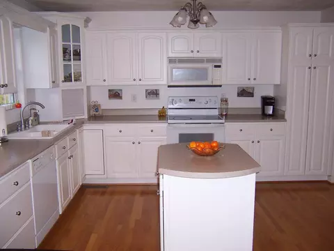 1700 Meadows Rd, Vinton, VA 24179 photo 3