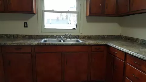 610 E Calhoun St, Salem, VA 24153 photo 7