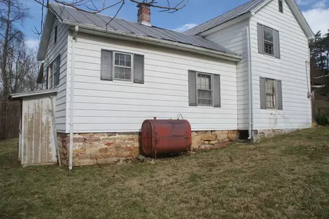 60 Sinking Creek Rd, Eagle Rock, VA 24085 photo 2