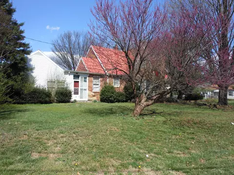 308 Murrell Rd NE, Roanoke, VA 24012 photo 2