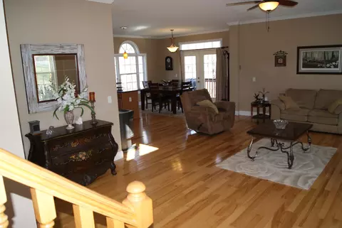 4412 Roaring Run Rd, Goode, VA 24556 photo 3