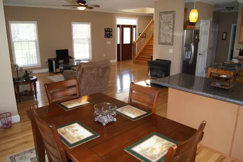 4412 Roaring Run Rd, Goode, VA 24556 photo 2