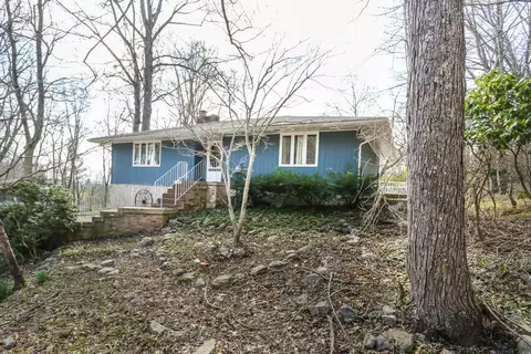 331 Crimson Ln, Max Meadows, VA 24360 photo 2
