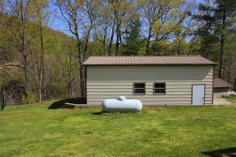 70 Ridgway Rd, Hardy, VA 24101 photo 11