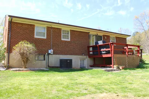 70 Ridgway Rd, Hardy, VA 24101 photo 10