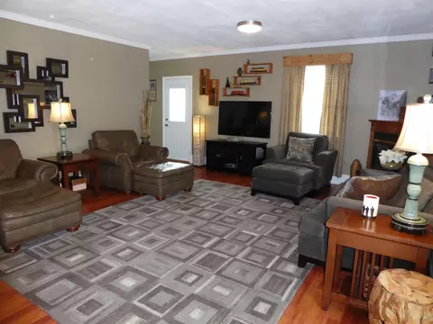 175 Honeysuckle Ln, Ferrum, VA 24088 photo 2