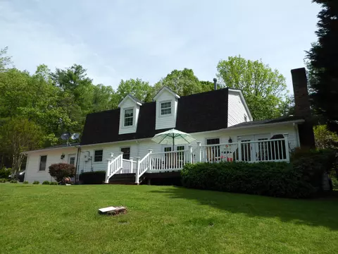 175 Honeysuckle Ln, Ferrum, VA 24088 photo 8