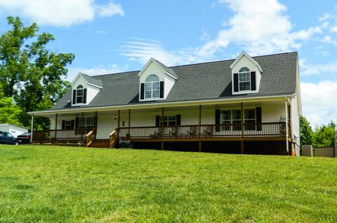 332 Black Feather Trl, Ridgeway, VA 24148 photo 2