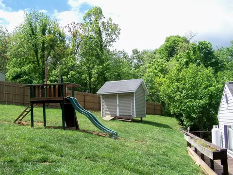 2990 Green Hill Dr, Salem, VA 24153 photo 32