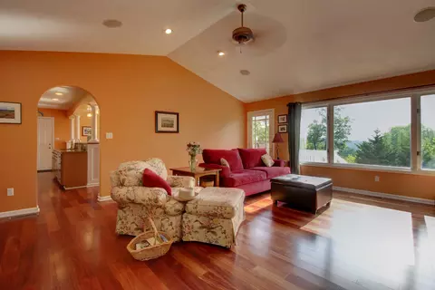 6711 Christopher Dr, Roanoke, VA 24018 photo 5