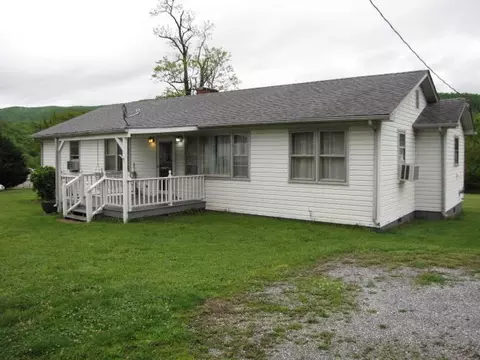 279 2nd St, Buchanan, VA 24066 photo 3