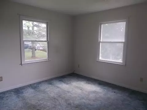 119 Crestbourne Dr, Goodview, VA 24095 photo 9