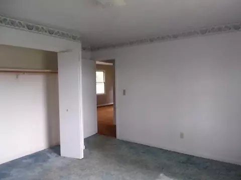 119 Crestbourne Dr, Goodview, VA 24095 photo 11