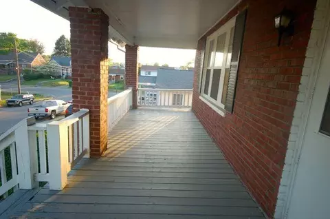 310 Maddock Ave NE, Roanoke, VA 24012 photo 3