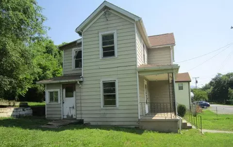 458 Tinker Ave, Vinton, VA 24179 photo 2