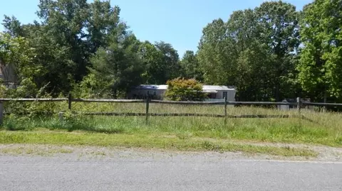 1400 Eton Rd, Hardy, VA 24101 photo 1