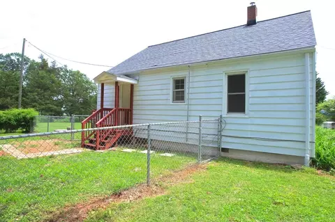 6034 Franklin St, Ferrum, VA 24088 photo 9
