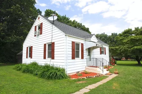 6034 Franklin St, Ferrum, VA 24088 photo 4