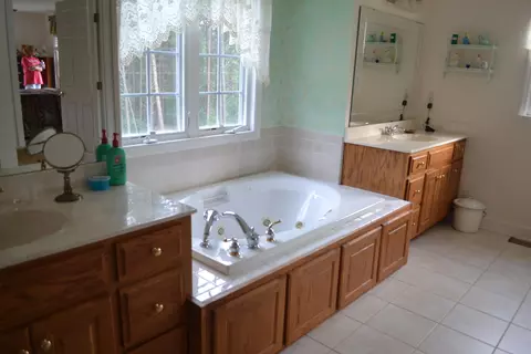 4000 Circle Creek Rd, Penhook, VA 24137 photo 9
