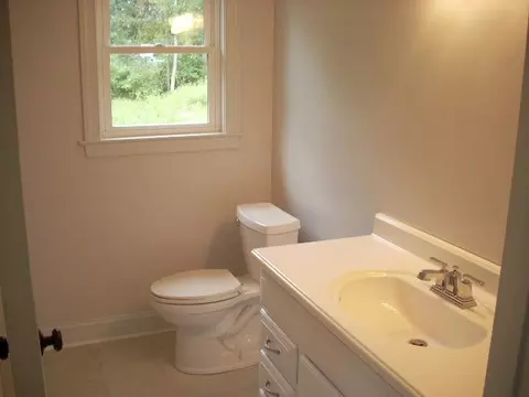 1071 Chandler Rd, Goodview, VA 24095 photo 13