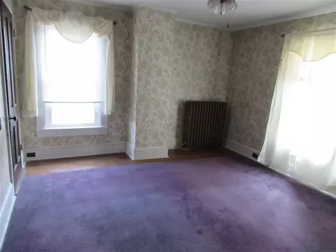 205 E Prospect St, Covington, VA 24426 photo 12