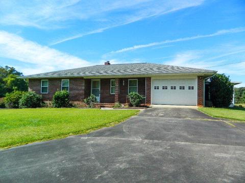 1465 S Mayo Dr, Stuart, VA 24171 photo 3