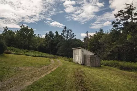 401 Sawmill Rd SW, Willis, VA 24380 photo 10