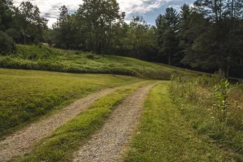401 Sawmill Rd SW, Willis, VA 24380 photo 11