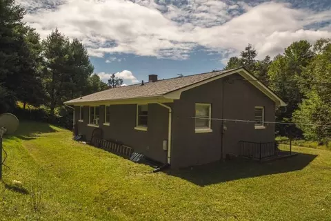 401 Sawmill Rd SW, Willis, VA 24380 photo 21