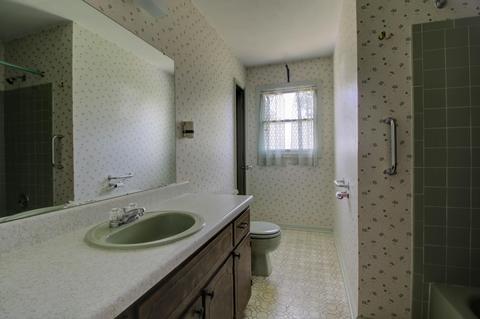 236 Poplar Ave, Salem, VA 24153 photo 9