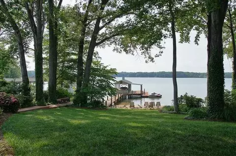 85 Lands End Rd, Penhook, VA 24137 photo 3