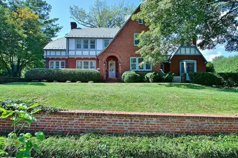 2641 Cornwallis Ave SE, Roanoke, VA 24014 photo 1