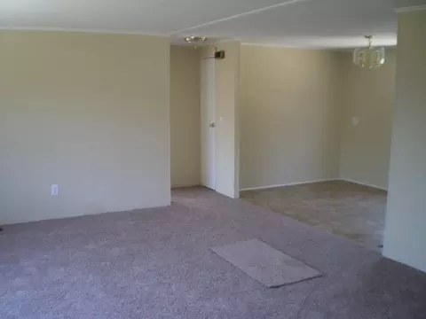 2817 Reesedale Rd, Elliston, VA 24087 photo 5