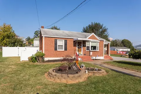 514 Murrell Rd NE, Roanoke, VA 24012 photo 2