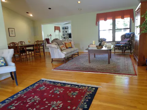 1908 Mcvitty Rd, Salem, VA 24153 photo 4