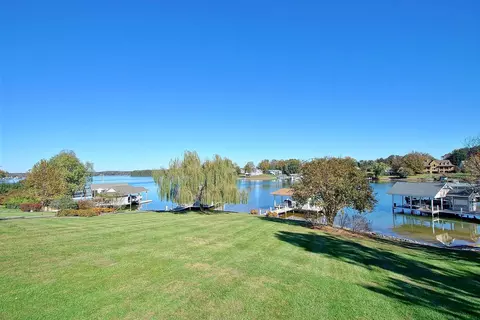 2790 Waters Edge Dr, Penhook, VA 24137 photo 93