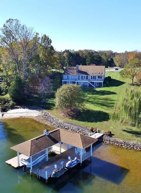 2790 Waters Edge Dr, Penhook, VA 24137 photo 48